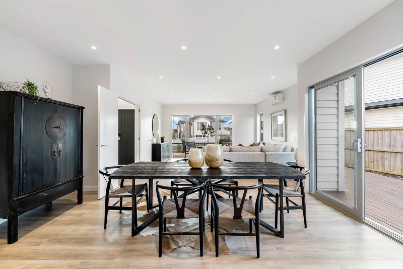 10 Fort Lincoln Loop, Karaka, Papakura - Carousel 1