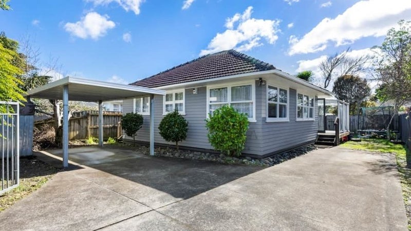 3 Robertson Road, Ranui, Auckland - Carousel 1