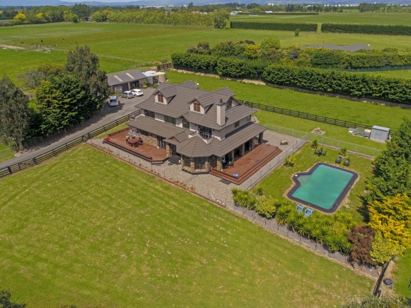 685 Kairanga Bunnythorpe Road, Palmerston North - Carousel 1