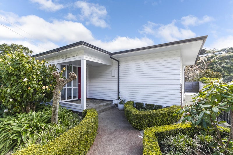 16 Wilton Road, Wadestown, Wellington - Carousel 1