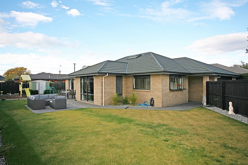 3 Kohuhu Lane, Burwood, Christchurch - Carousel 2
