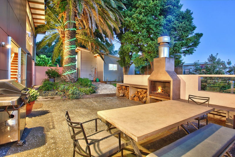 7 Bay Road, Ostend, Waiheke Island - Carousel 2