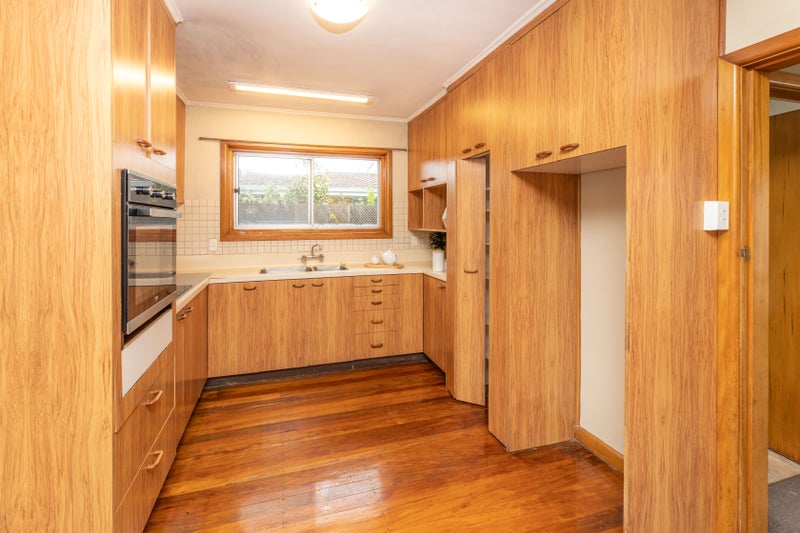 1/230 Waimairi Road, Ilam, Christchurch - Carousel 2