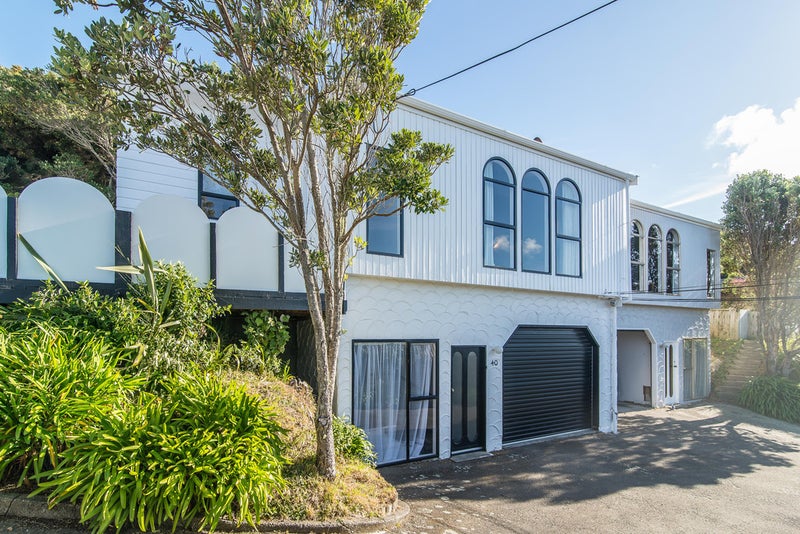 40 Voltaire Street, Karori, Wellington - Carousel 1