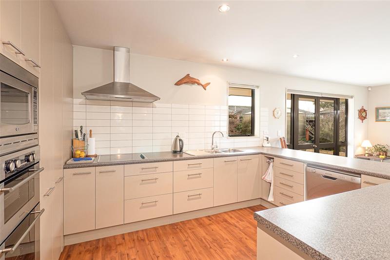 27 Kingrove Street, Bishopdale, Christchurch - Carousel 2