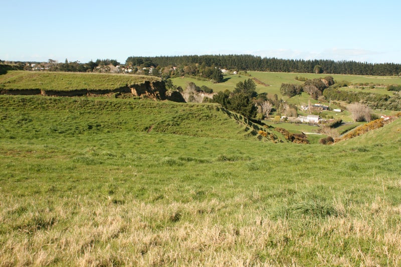 38 Cracroft Drive, Putiki, Whanganui - Carousel 1