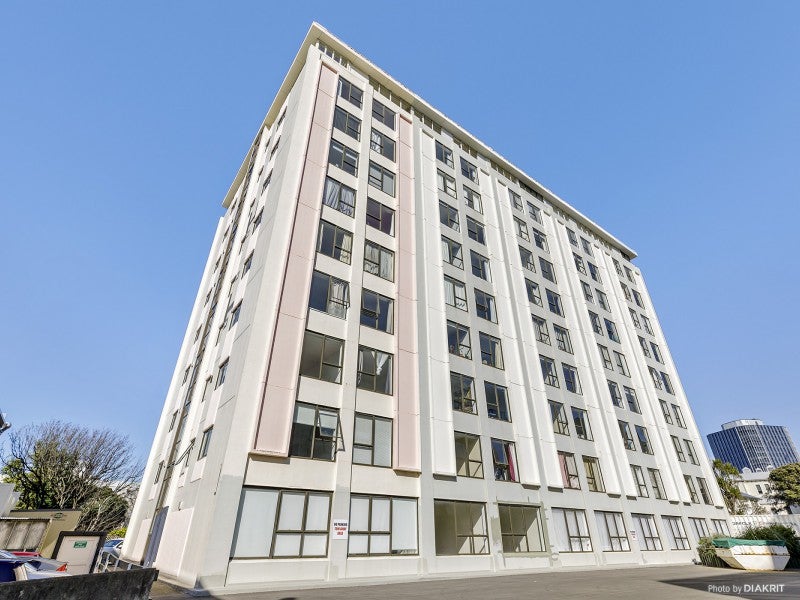 82/70 Hobson Street, Thorndon, Wellington - Carousel 1