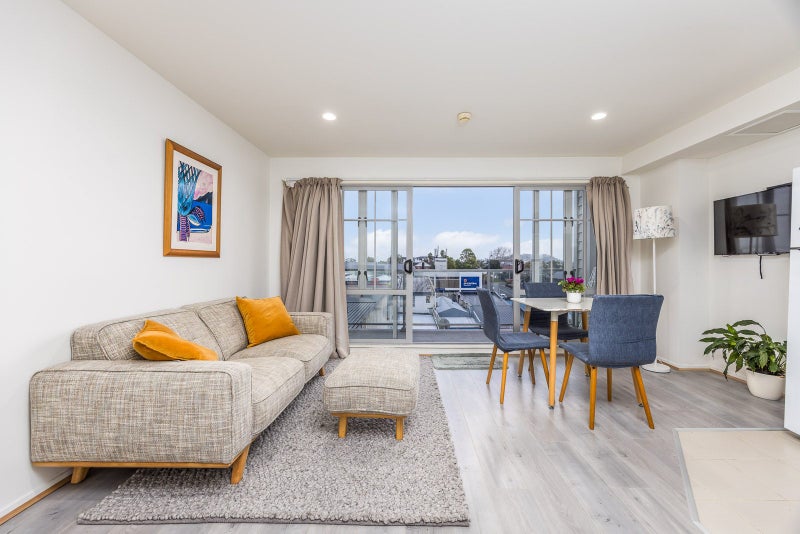 3G/3 Keystone Avenue, Three Kings, Auckland - Carousel 2