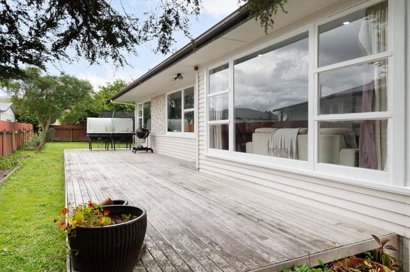 14 Yvonne Street, Melville, Hamilton - Carousel 2