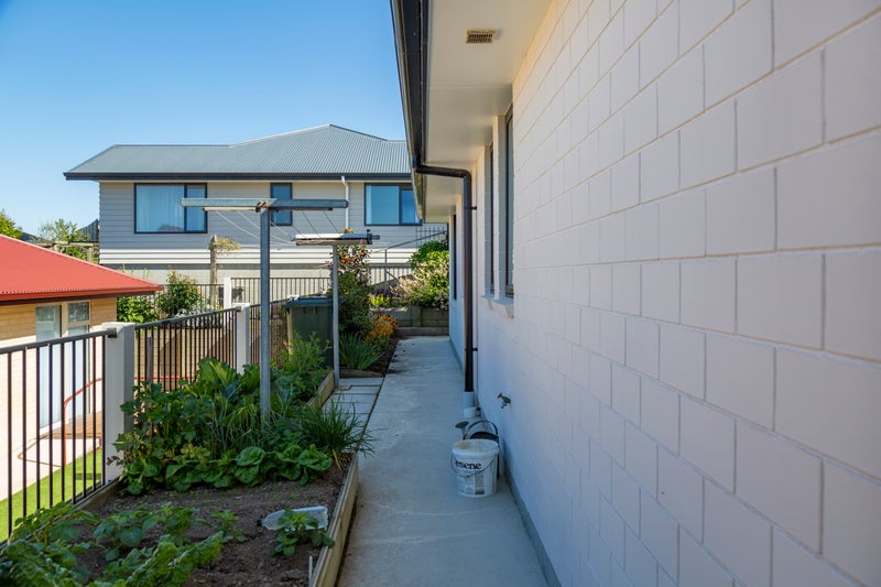 11A Holmes Street, Holmes Hill, Oamaru - Carousel 11