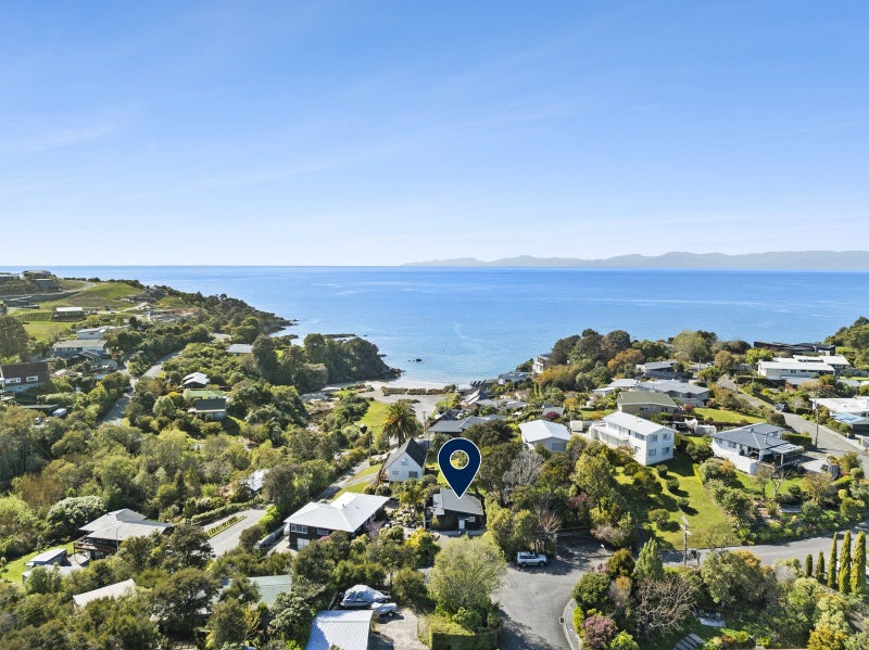 5 Anarewa Crescent, Kaiteriteri, Motueka - Carousel 1