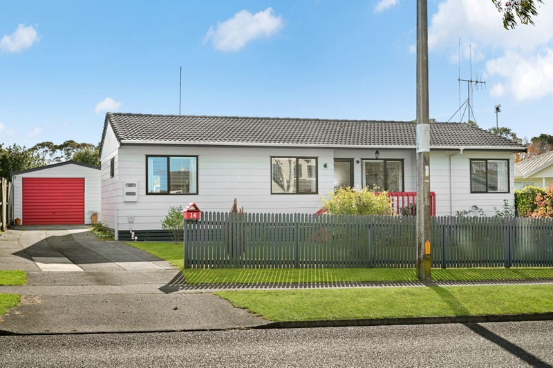 14 Dixon Road, Fitzroy, Hamilton - Carousel 1