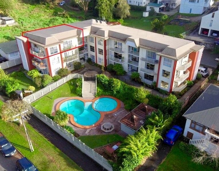 9/10 Hunter Street, Hamilton Lake, Hamilton - Carousel 2