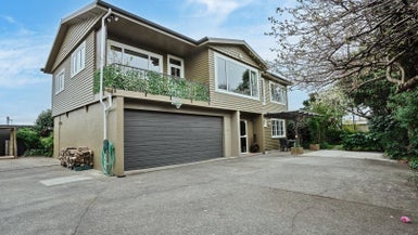 361 Herbert Street, Windsor, Invercargill - Carousel 1