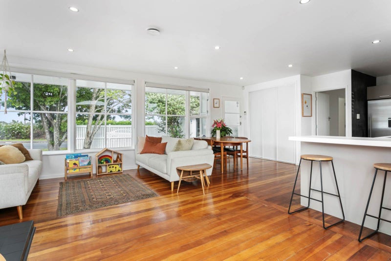 2 Peek Street, Ellerslie, Auckland - Carousel 2