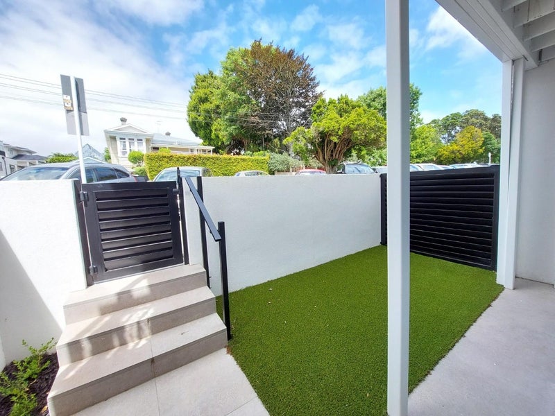 30C Claude Road, Greenlane, Auckland - Carousel 20