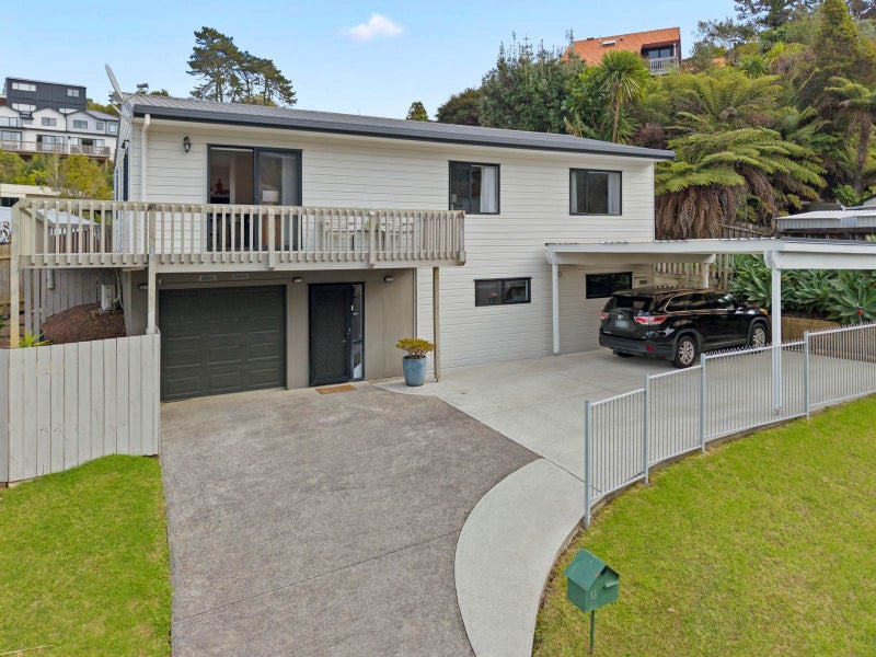 66 Topliss Drive, Northcross, Auckland - Carousel 1