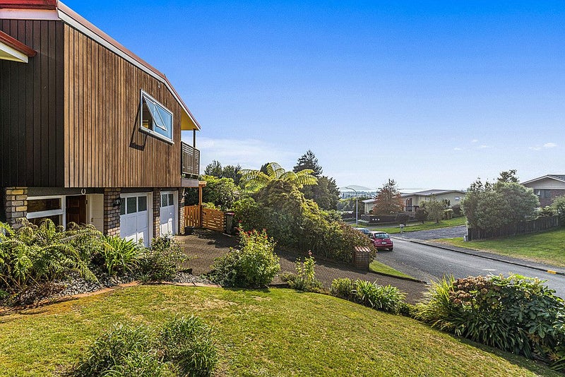 4 Exeter Place, Tihiotonga, Rotorua - Carousel 30