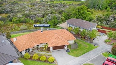 36 Kotanui Avenue, Army Bay, Whangaparaoa - Carousel 1