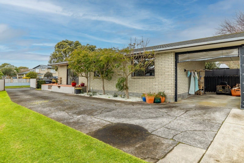 6 Jade Place, Bell Block, New Plymouth - Carousel 1