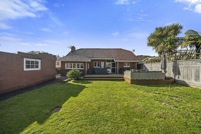 7 Matai Street, Woburn, Lower Hutt - Carousel 16