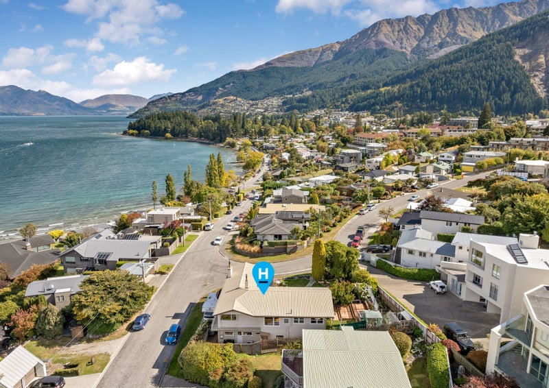 19 Veint Crescent, Queenstown, Queenstown - Carousel 2