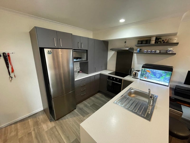 9F Denver Place, Hamilton East, Hamilton - Carousel 2