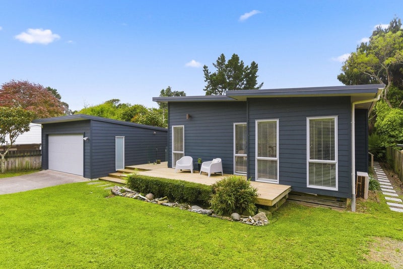 7 Forest Road, Raumati South, Paraparaumu - Carousel 2