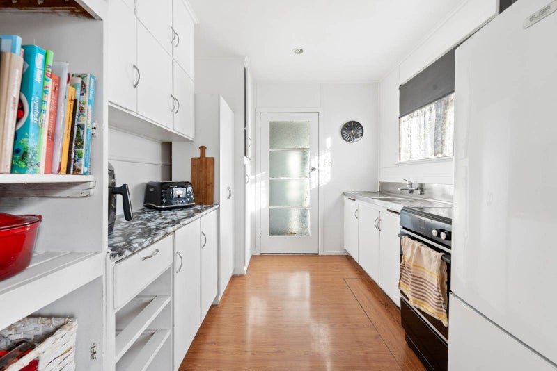 16 Ivon Road, Otara, Auckland - Carousel 2