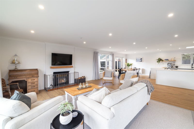 6 Burrows Place, Ilam, Christchurch - Carousel 2