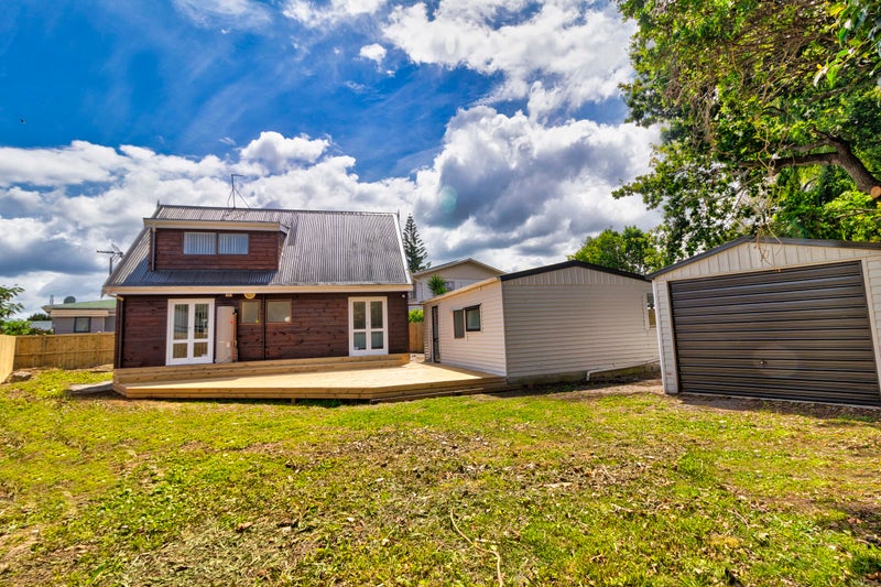 13 Blanes Road, Weymouth, Auckland - Carousel 2