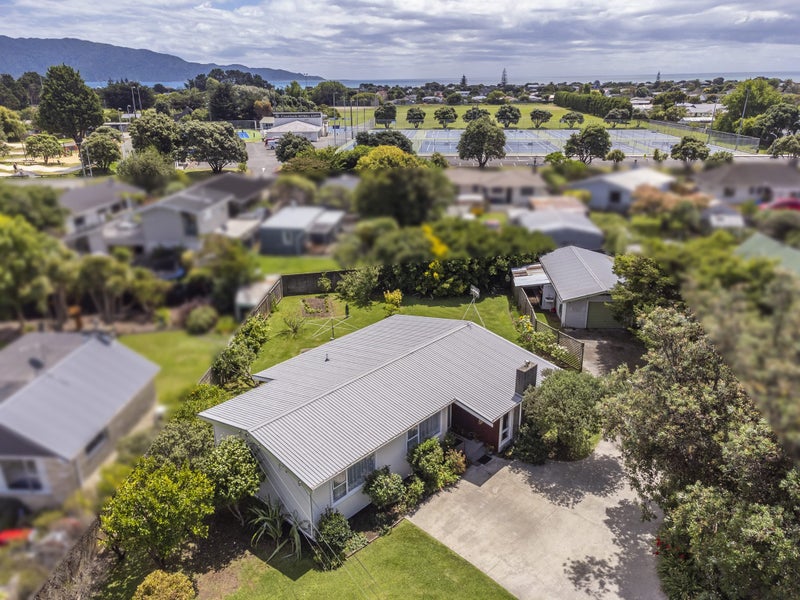33 Francis Road, Paraparaumu Beach, Paraparaumu - Carousel 2