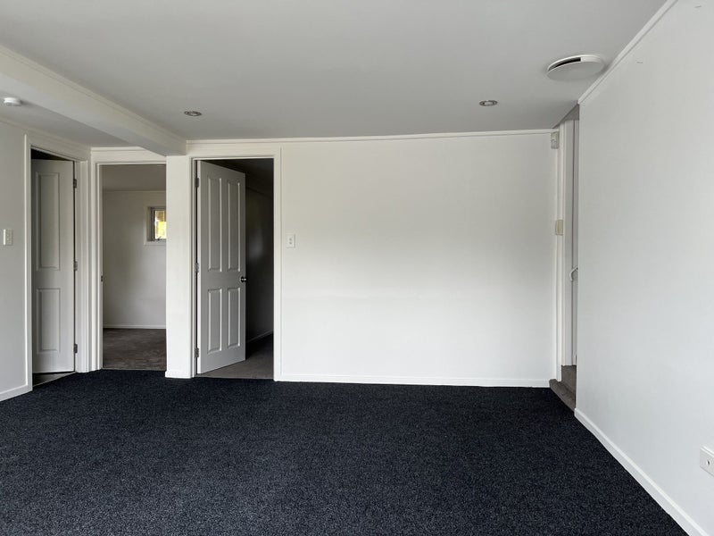 5 MacLaurin Street, Blockhouse Bay, Auckland - Carousel 2