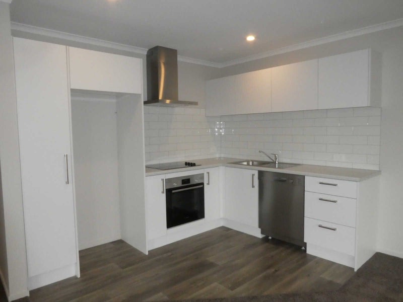 4 Nevermore Place, HALSWELL, CHRISTCHURCH - Carousel 2