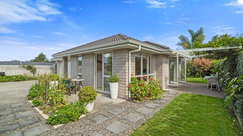 25C Graham Street, Hamilton East, Hamilton - Carousel 2