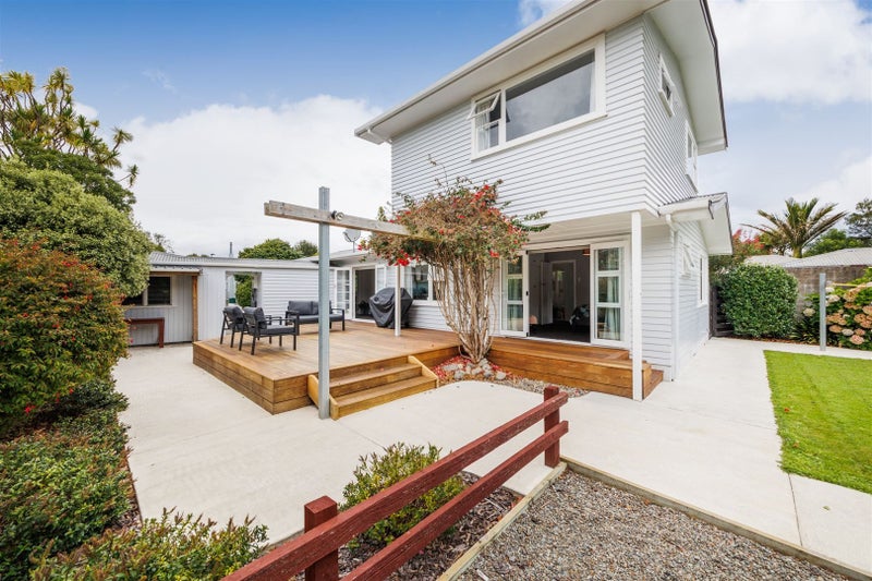 11 Erin Street, Hokowhitu, Palmerston North - Carousel 1