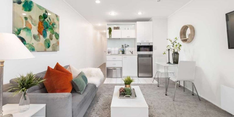 72 Cook Street, Howick, Auckland - Carousel 1