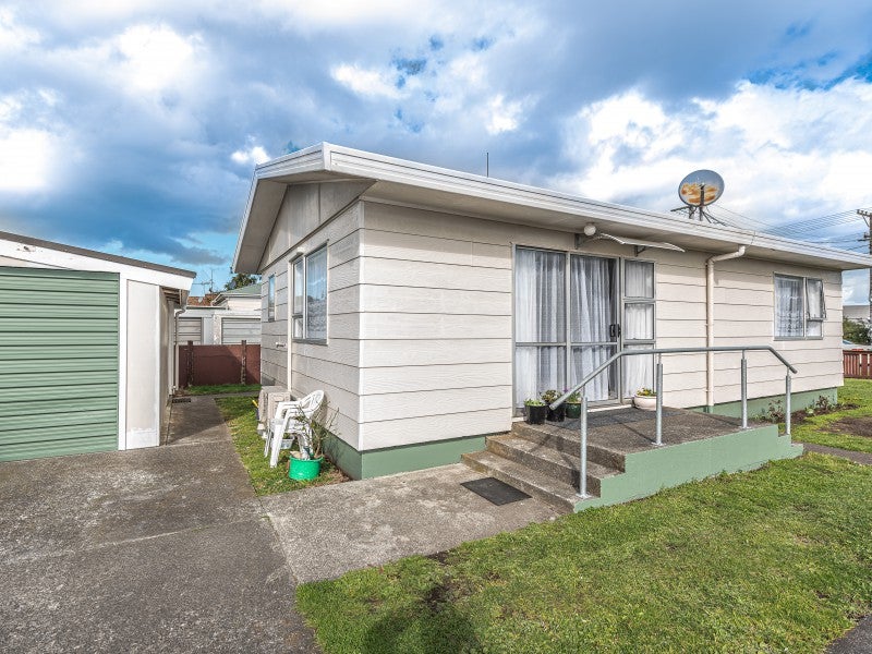 236A Heads Road, Gonville, Whanganui - Carousel 11