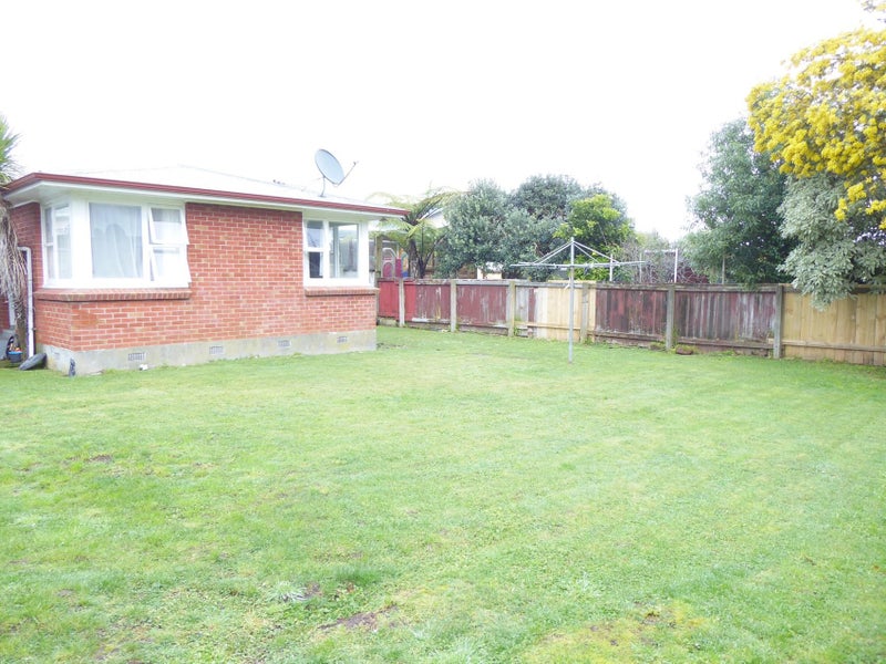 5 Joseph Grove, Elderslea, Upper Hutt - Carousel 7