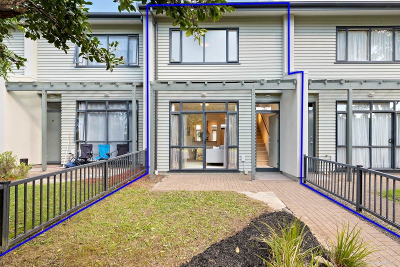 92/2 Armoy Drive, East Tamaki, Auckland - Carousel 1