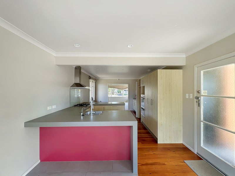 21 Brocas Avenue, Hillcrest, Hamilton - Carousel 1