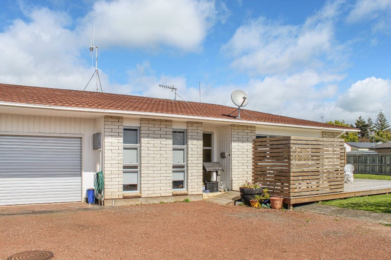 8A Bruce Place, Highbury, Palmerston North - Carousel 12
