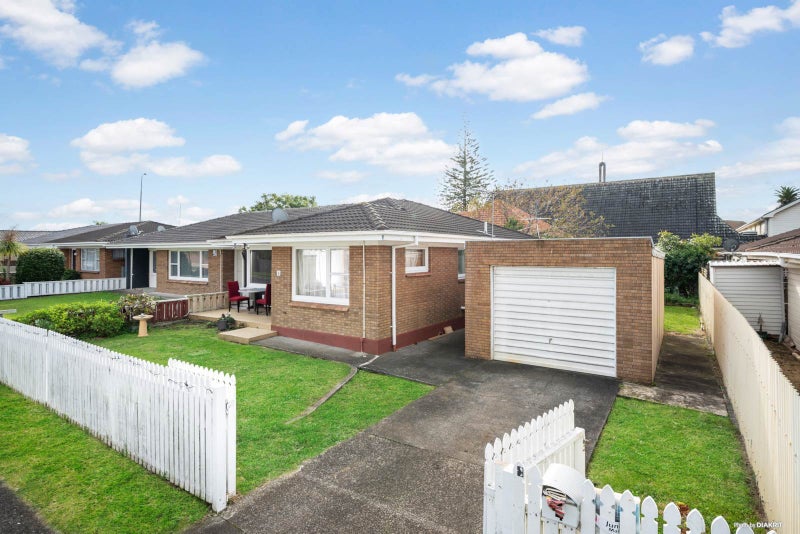 B/2 Glen Avenue, Papatoetoe, Auckland - Carousel 1