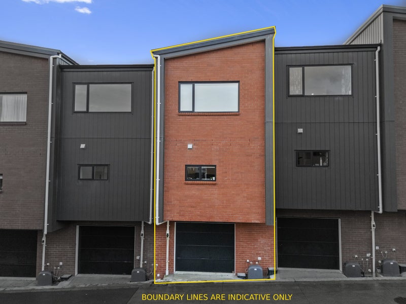 17 Papatahi Lane, Flat Bush, Auckland - Carousel 2