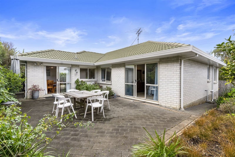 2/23 Waterloo Street, Howick, Auckland - Carousel 2