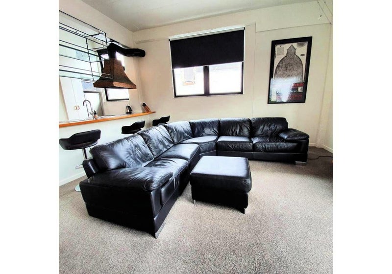 E/11 Ghuznee Street, Te Aro, Wellington - Carousel 1