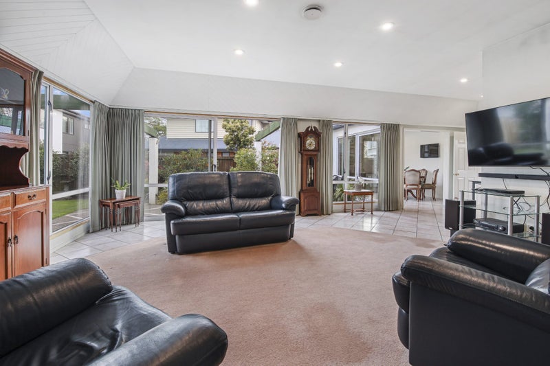 2/725 Main North Road, Belfast, Christchurch - Carousel 2