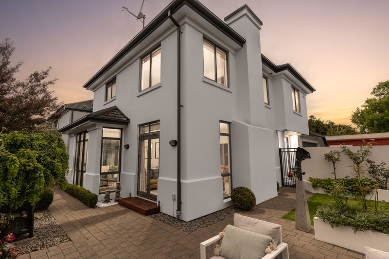 9 Kinleys Lane, St Albans, Christchurch - Carousel 2