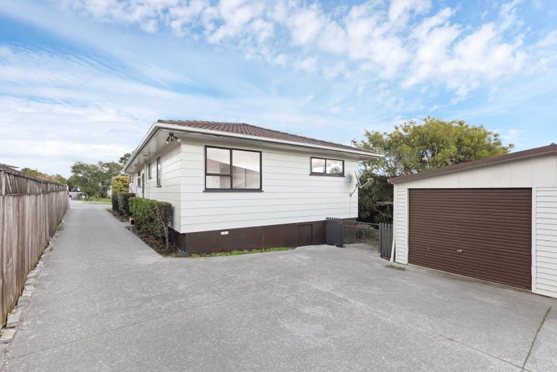 1/67 Lewisham Street, Highland Park, Auckland - Carousel 2