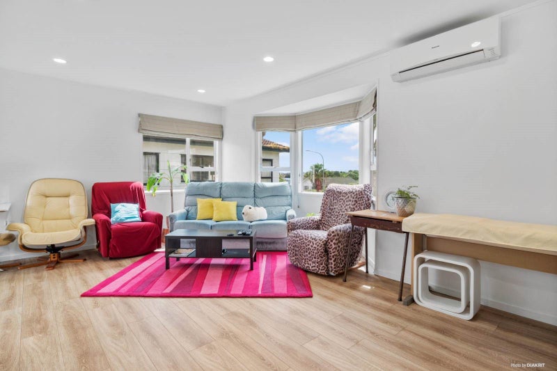 21 Caribbean Drive, Unsworth Heights, Auckland - Carousel 2